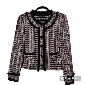 Pre-loved St. John Collection Tweed Jacket 
Excellent condition 
Size 12